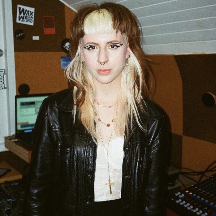 Portrait-de-Violet-Indigo
